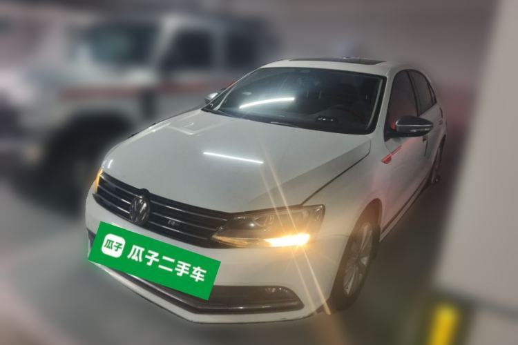 Used Volkswagen Sagitar 2015 1.6L Automatic Comfort Model Guazi used car, China used car export, Used car for sale, Used cars, Cheapest cars for sale