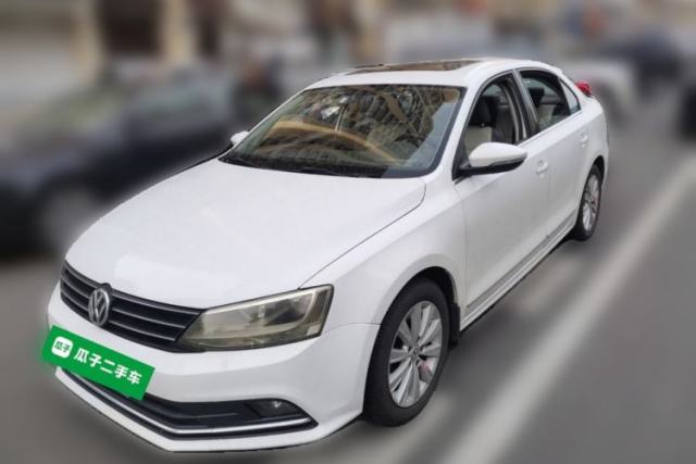 Used Volkswagen Sagitar 2015 1.6L Manual Comfort Model