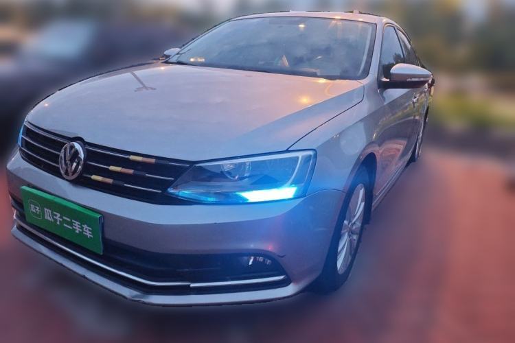 Used Volkswagen Sagitar 2015 230TSI Automatic Comfort Version Guazi used car, China used car export, Used car for sale, Used  cars, Cheapest cars for sale