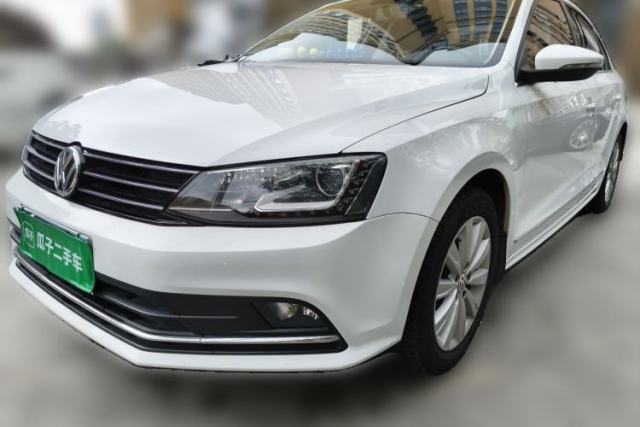 Volkswagen Sagitar 2015 230TSI Automatic Comfort Version usado