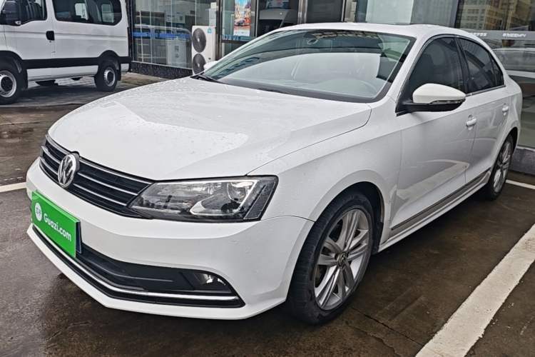 Used Volkswagen Sagitar 2015 230TSI Automatic Comfort Version Guazi used car, China used car export, Used car for sale, Used  cars, Cheapest cars for sale