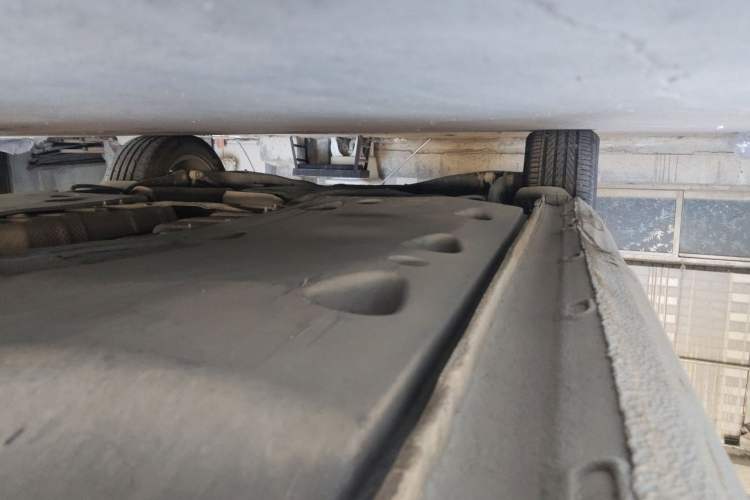 Used Volkswagen Sagitar 2015 1.6L Manual Comfort Model Chassis Front Right
