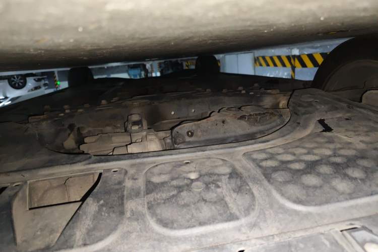 Used Volkswagen Sagitar 2015 230TSI Manual Comfort Version Chassis Front
