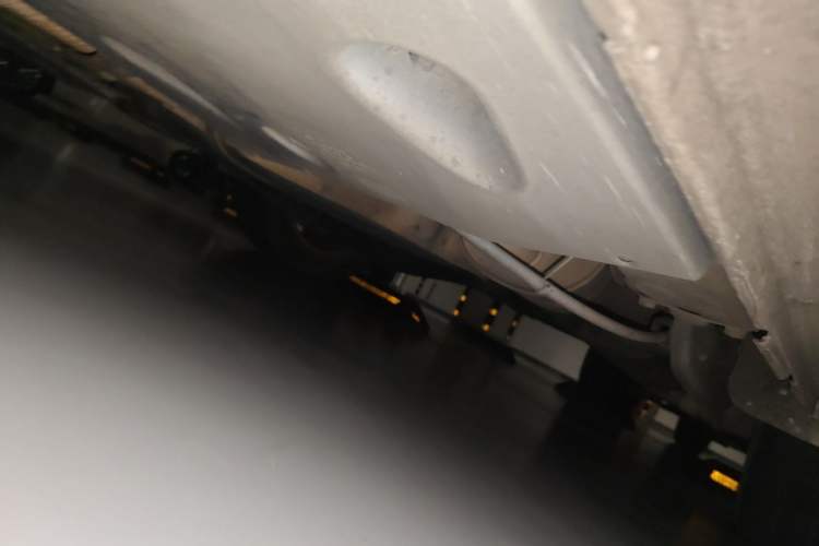 Used Volkswagen Sagitar 2015 1.6L Manual Comfort Model Chassis Rear Left