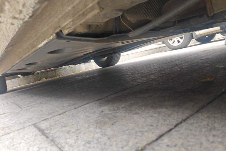 Used Volkswagen Sagitar 2015 1.6L Automatic Comfort Model Chassis Rear Left