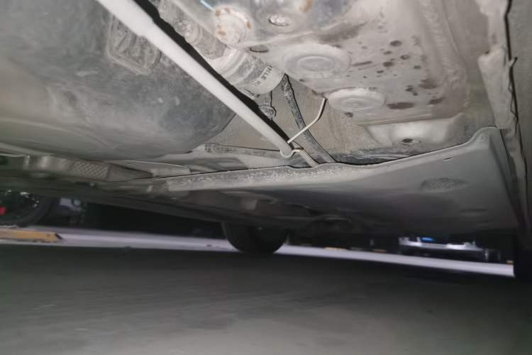 Used Volkswagen Sagitar 2015 1.6L Manual Fashion Edition Chassis Rear Right
