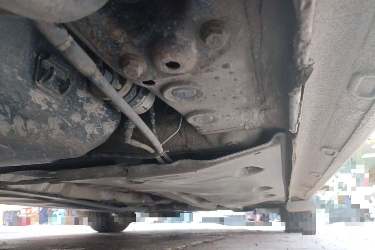 Used Volkswagen Sagitar 2015 1.6L Manual Comfort Model Chassis Rear Right