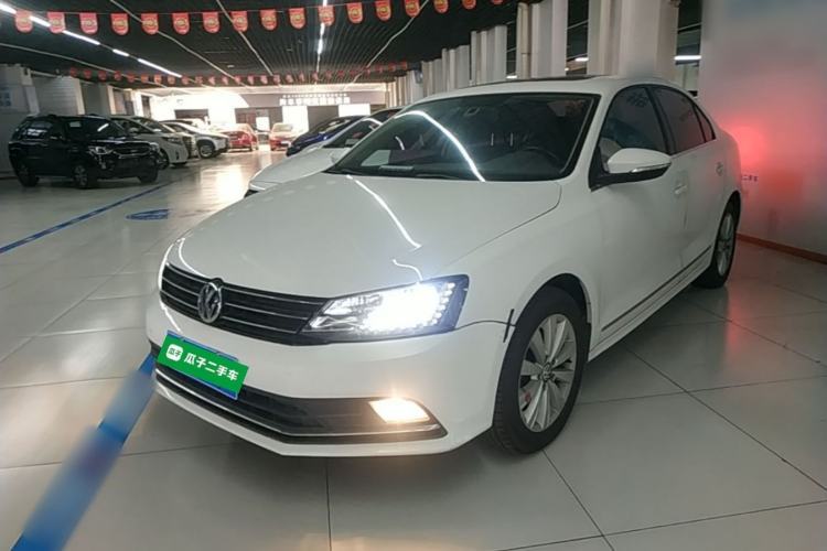 Used Volkswagen Sagitar 2015 230TSI Automatic Comfort Version Guazi used car, China used car export, Used car for sale, Used  cars, Cheapest cars for sale