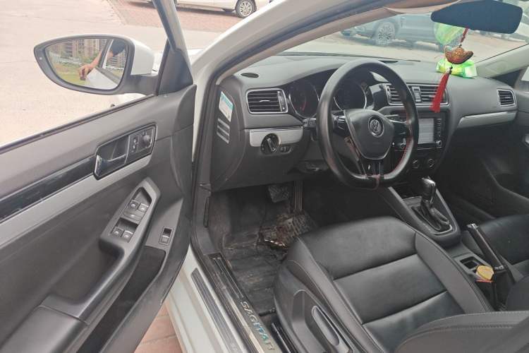 Used Volkswagen Sagitar 2015 1.6L Automatic Comfort Model Driver Seat