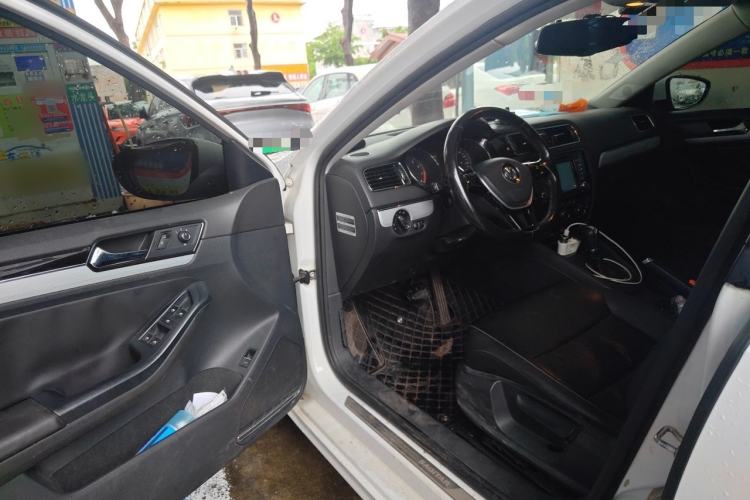 Used Volkswagen Sagitar 2015 1.6L Automatic Comfort Model Driver Seat