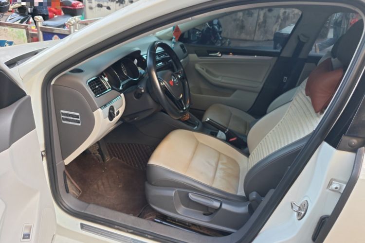 Used Volkswagen Sagitar 2015 1.6L Automatic Comfort Model Driver Seat