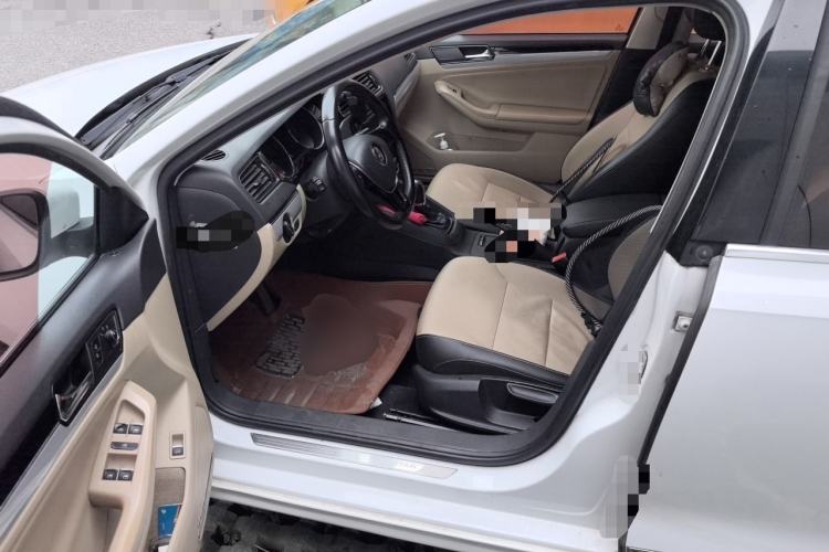 Used Volkswagen Sagitar 2015 1.6L Automatic Comfort Model Driver Seat