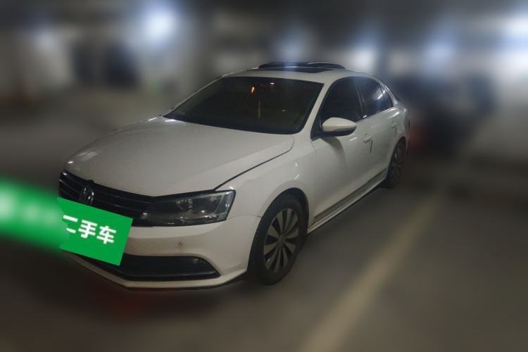 Used Volkswagen Sagitar 2015 230TSI Automatic Luxury Model Guazi used car, China used car export, Used car for sale, Used  cars, Cheapest cars for sale