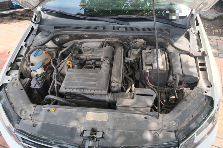 Used Volkswagen Sagitar 2015 230TSI Automatic Luxury Model Engine Bay