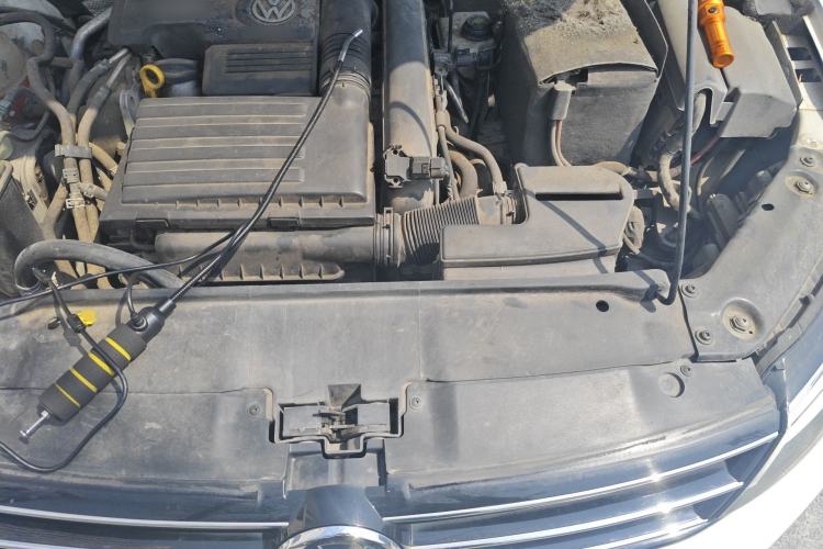 Used Volkswagen Sagitar 2015 230TSI Automatic Luxury Model Engine Bay