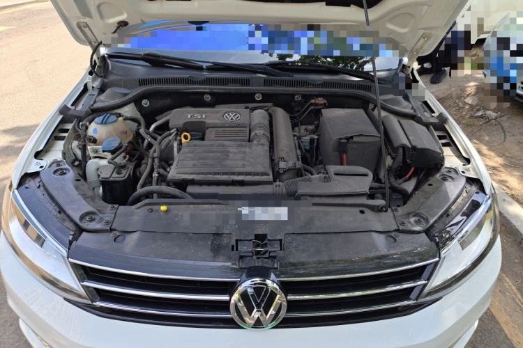 Used Volkswagen Sagitar 2015 230TSI Automatic Luxury Model Engine Bay