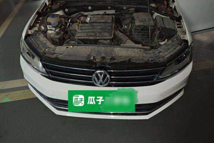 Used Volkswagen Sagitar 2015 1.6L Automatic Comfort Model Engine Bay