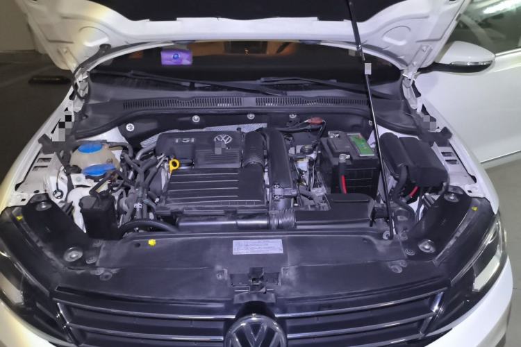 Used Volkswagen Sagitar 2015 230TSI Automatic Comfort Version Engine Bay