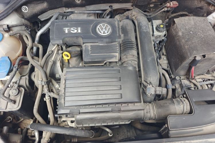Used Volkswagen Sagitar 2015 230TSI Automatic Luxury Model Engine Bay