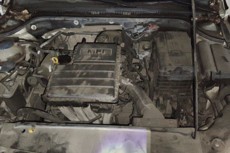 Used Volkswagen Sagitar 2015 1.6L Automatic Comfort Model Engine Bay