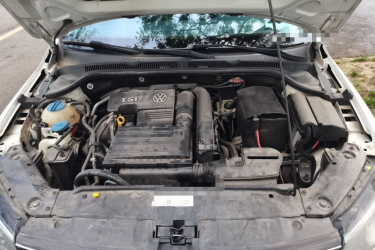 Used Volkswagen Sagitar 2015 230TSI Automatic Luxury Model Engine Bay