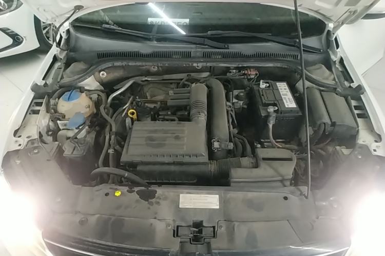 Used Volkswagen Sagitar 2015 230TSI Automatic Comfort Version Engine Bay
