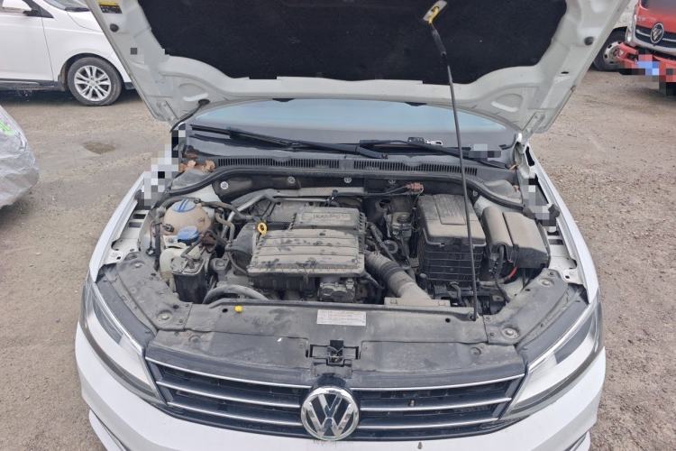 Used Volkswagen Sagitar 2015 1.6L Automatic Comfort Model Engine Bay