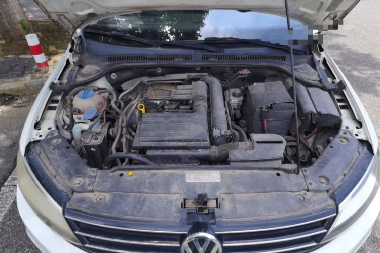 Used Volkswagen Sagitar 2015 230TSI Manual Comfort Version Engine Bay