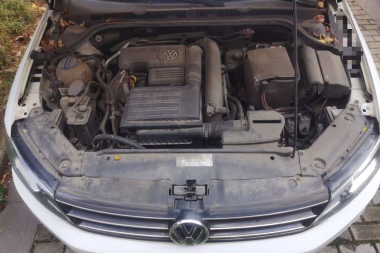 Used Volkswagen Sagitar 2015 230TSI Automatic Comfort Version Engine Bay