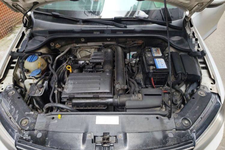 Used Volkswagen Sagitar 2015 230TSI Automatic Comfort Version Engine Bay
