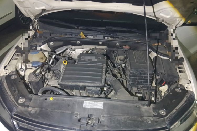 Used Volkswagen Sagitar 2015 1.6L Automatic Comfort Model Engine Bay