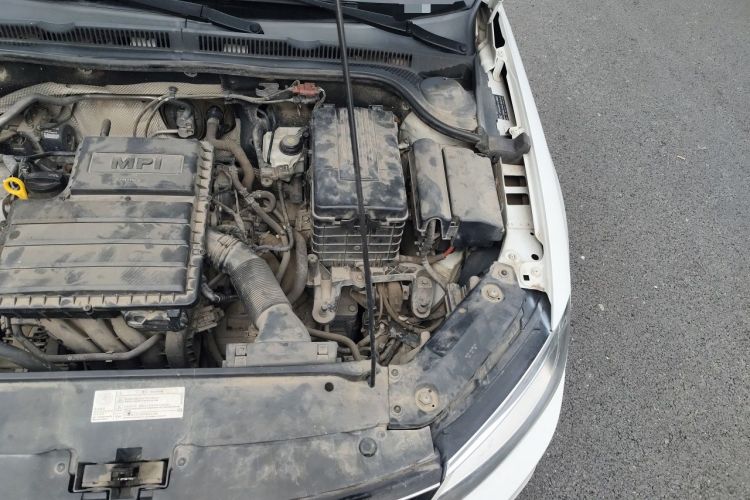 Used Volkswagen Sagitar 2015 1.6L Automatic Comfort Model Engine Bay Left