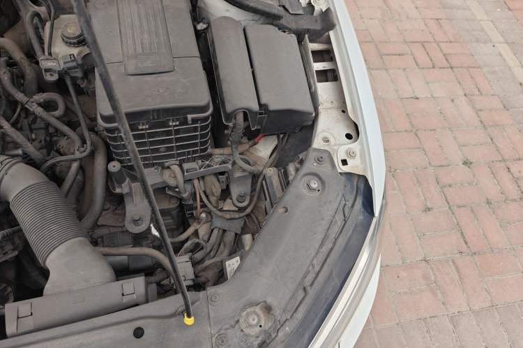 Used Volkswagen Sagitar 2015 1.6L Automatic Comfort Model Engine Bay Left