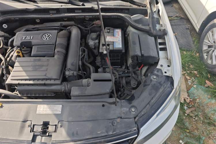Used Volkswagen Sagitar 2015 230TSI Manual Comfort Version Engine Bay Left