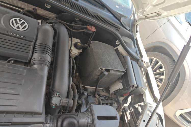 Used Volkswagen Sagitar 2015 230TSI Manual Comfort Version Engine Bay Left