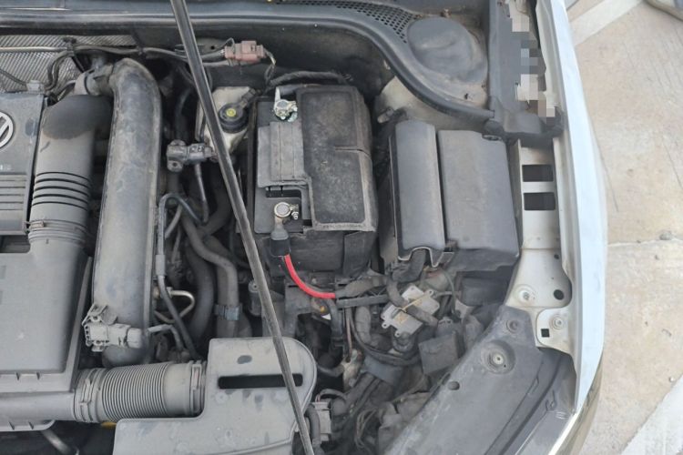 Used Volkswagen Sagitar 2015 230TSI Automatic Comfort Version Engine Bay Left