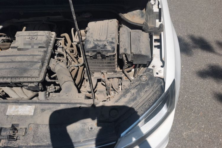 Used Volkswagen Sagitar 2015 1.6L Automatic Comfort Model Engine Bay Left