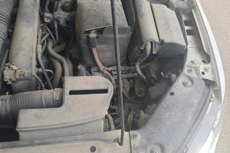 Used Volkswagen Sagitar 2015 230TSI Automatic Luxury Model Engine Bay Left