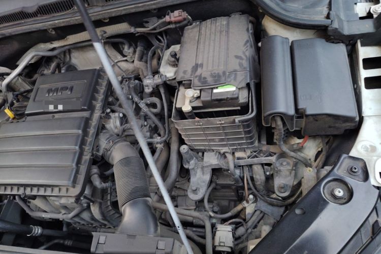 Used Volkswagen Sagitar 2015 1.6L Automatic Comfort Model Engine Bay Left