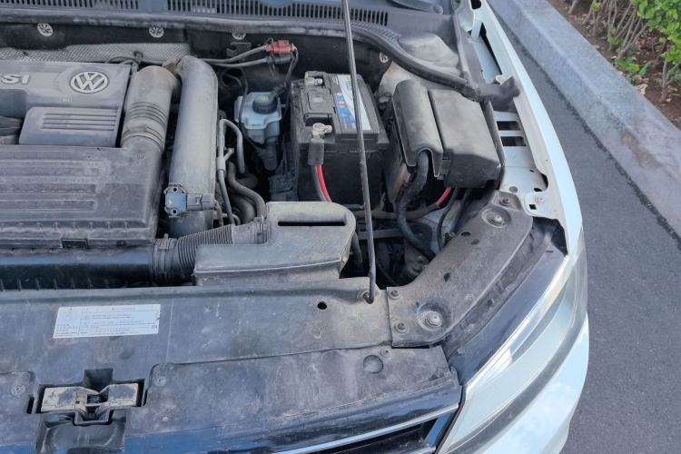 Used Volkswagen Sagitar 2015 230TSI Manual Comfort Version Engine Bay Left