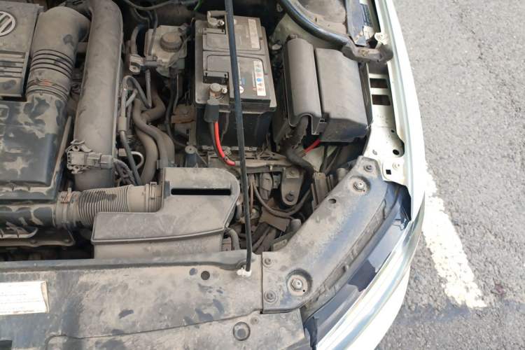 Used Volkswagen Sagitar 2015 230TSI Automatic Comfort Version Engine Bay Left