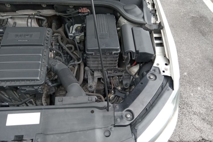Used Volkswagen Sagitar 2015 1.6L Automatic Comfort Model Engine Bay Left