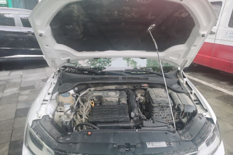 Used Volkswagen Sagitar 2015 230TSI Automatic Luxury Model Engine Bay