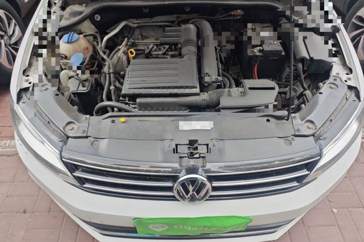 Used Volkswagen Sagitar 2015 230TSI Automatic Comfort Version Engine Bay