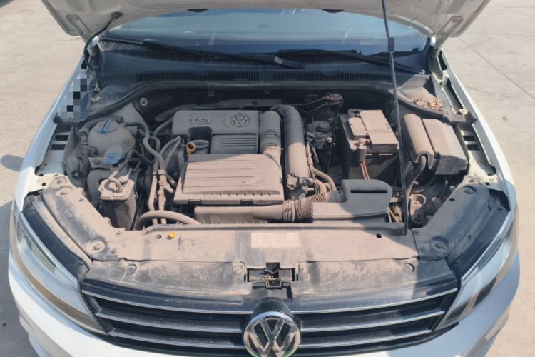 Used Volkswagen Sagitar 2015 230TSI Automatic Comfort Version Engine Bay