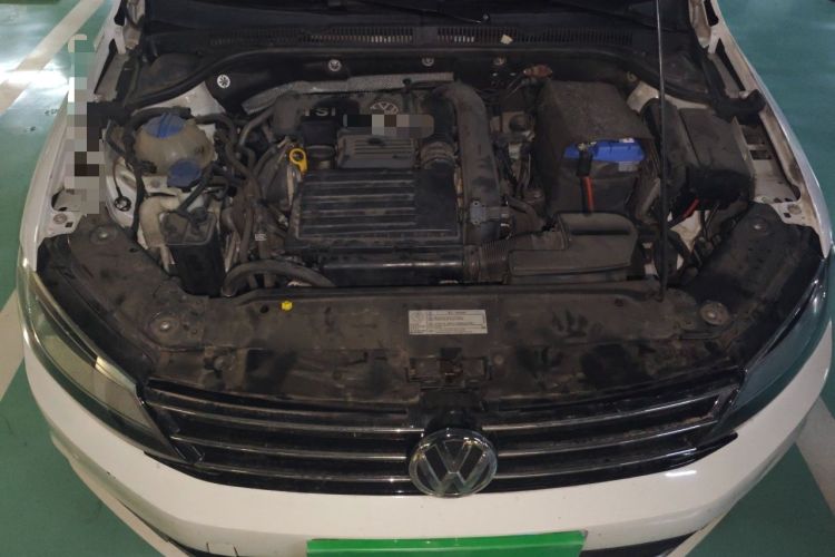 Used Volkswagen Sagitar 2015 230TSI Automatic Luxury Model Engine Bay