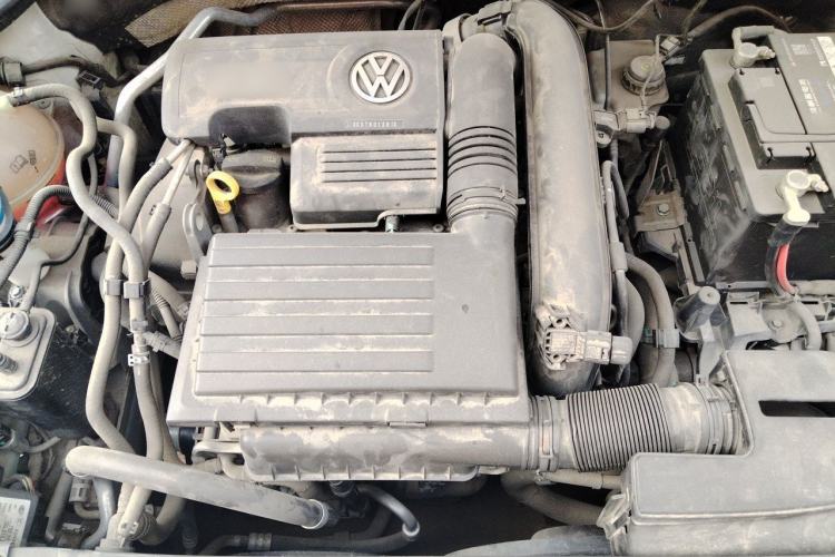 Used Volkswagen Sagitar 2015 230TSI Automatic Comfort Version Engine Bay
