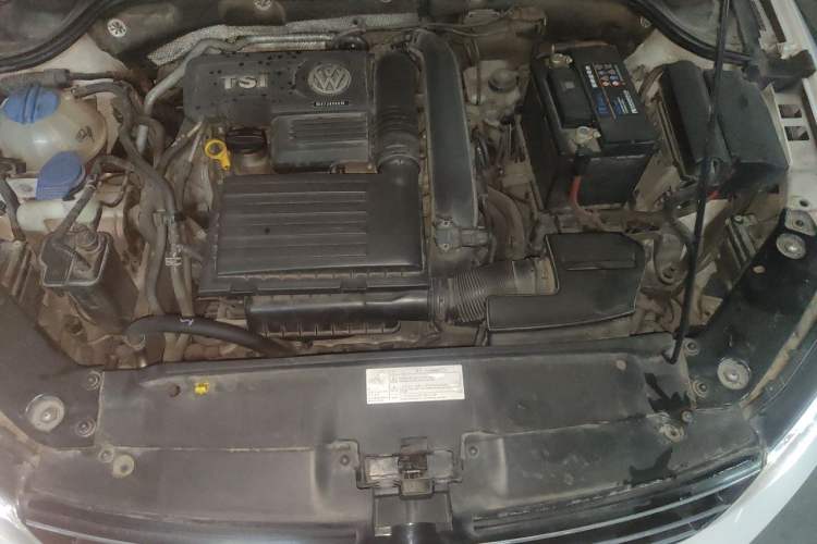 Used Volkswagen Sagitar 2015 230TSI Automatic Comfort Version Engine Bay
