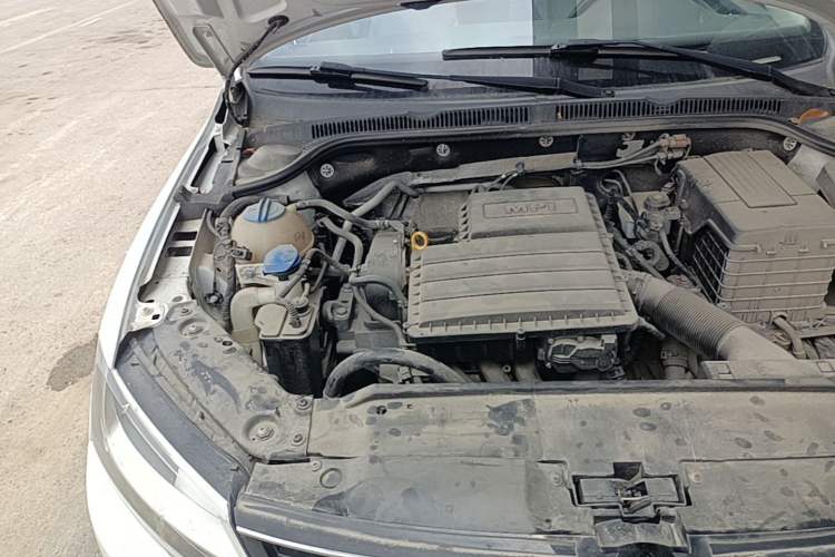 Used Volkswagen Sagitar 2015 1.6L Automatic Comfort Model Engine Bay Right