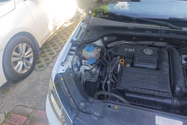 Used Volkswagen Sagitar 2015 230TSI Automatic Comfort Version Engine Bay Right